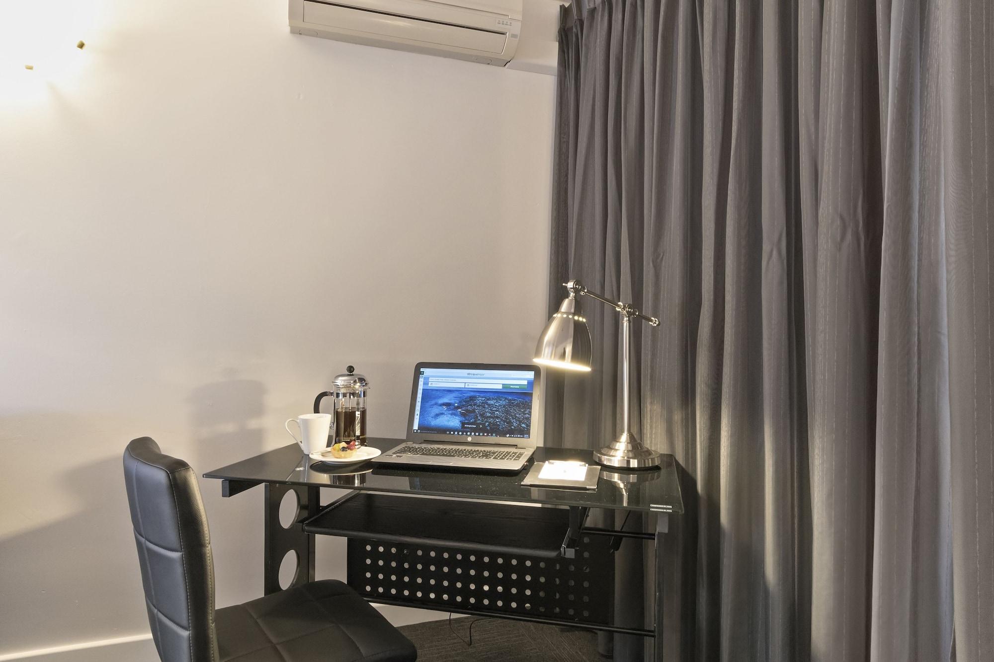 เดอะ เพนินนซูลา ริเวอร์ไซด์ เซอร์วิซ อพาร์ตเมนต์ Aparthotel เพิร์ท ภายนอก รูปภาพ