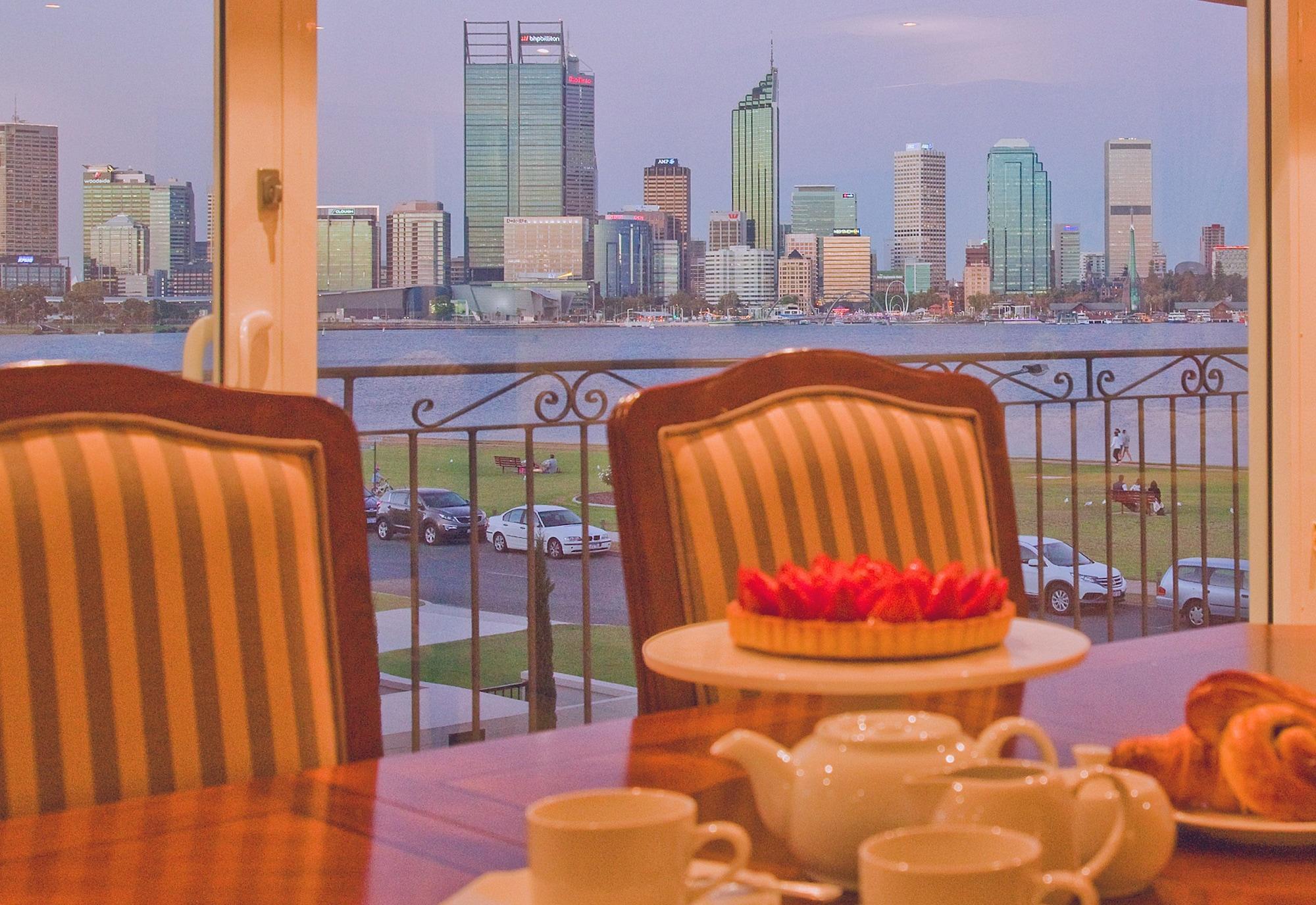 เดอะ เพนินนซูลา ริเวอร์ไซด์ เซอร์วิซ อพาร์ตเมนต์ Aparthotel เพิร์ท ภายนอก รูปภาพ