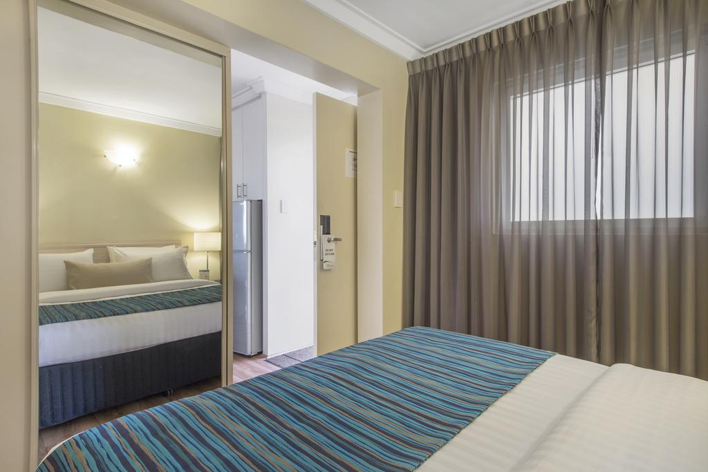 เดอะ เพนินนซูลา ริเวอร์ไซด์ เซอร์วิซ อพาร์ตเมนต์ Aparthotel เพิร์ท ภายนอก รูปภาพ